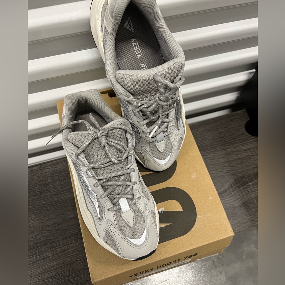 Yeezy Boost 700